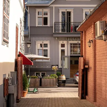 Tare Apartment *
